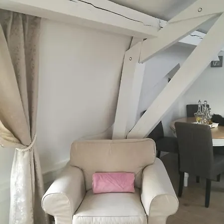 Apartment Le Studio Du Chateau Du Golf De Bernalmont